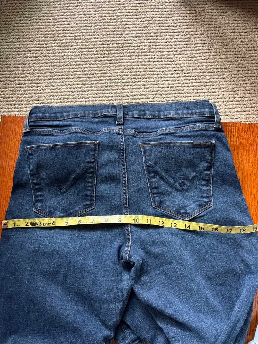 HUDSON Krista Super Skinny Jeans. Size 32. With stretch